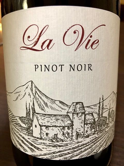 Domeniile Sahateni La Vie Pinot Noir(ドメニーレ・サハテニ ラ・ヴィ ピノ・ノワール)
