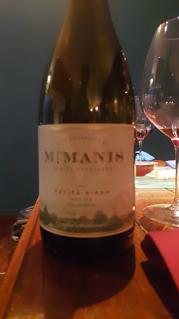 McManis Family Vineyards Petite Sirah(マックマニス・ファミリー・ヴィンヤーズ プティ・シラー)