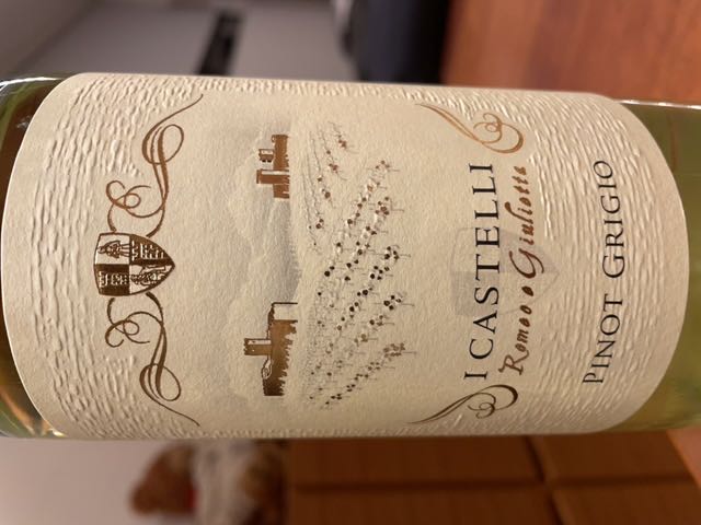 I Castelli Romeo e Giulietta Pinot Grigio(イ・カステッリ Vinica 無料のワインアプリ