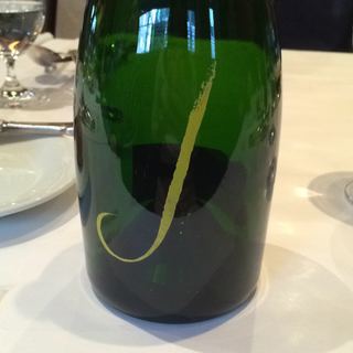 J Vineyards Vintage Brut(ジェイ・ヴィンヤーズ ヴィンテージ・ブリュット)