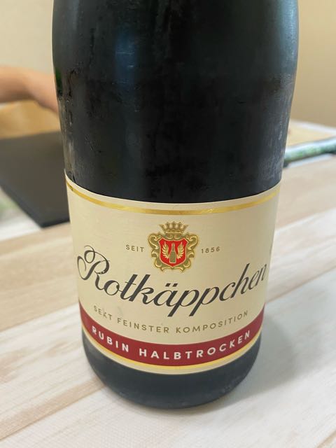 Rotkäppchen Sekt Rubin Halbtrocken(ロートケップヒェン ゼクト