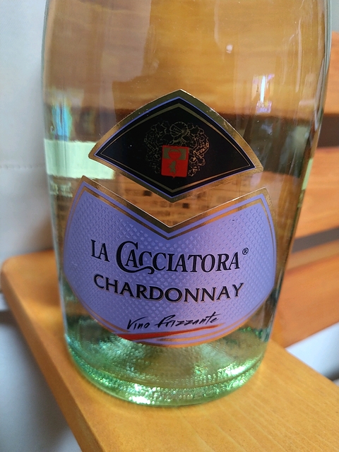 La Cacciatora Chardonnay Vino Frizzante