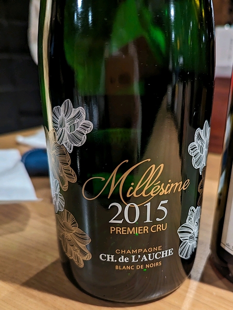 Ch. de l'Auche Cuvée 1er Cru Millésime 2015(シャトー・ド・ローシュ キュヴェ・プルミエ・クリュ ミレジメ)