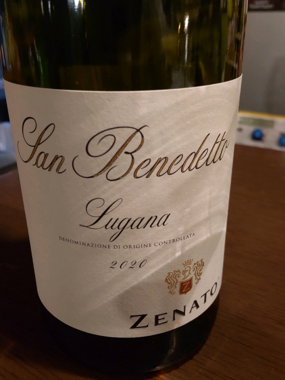 ベナコブセッシアノ　ワイン Zenato Lugana San Benedetto(ゼナート ルガーナ サン