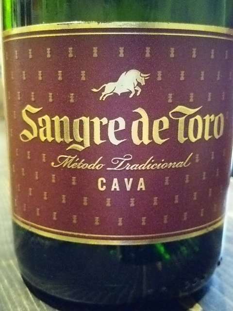 Torres Sangre de Toro Cava Brut(トーレス サングレ・デ・トロ カヴァ ブリュット)