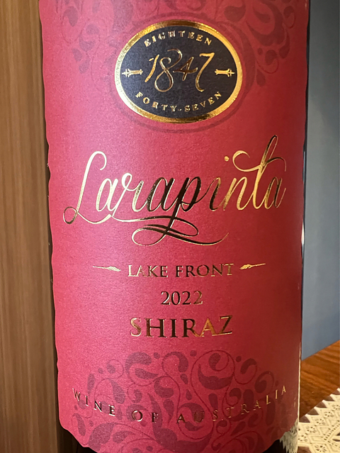 Larapinta Lake Front Shiraz