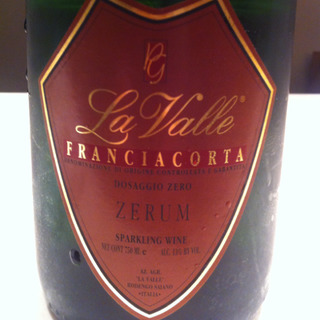 La Valle Franciacorta Zerum(ラ・ヴァッレ フランチャコルタ ゼリュウム)