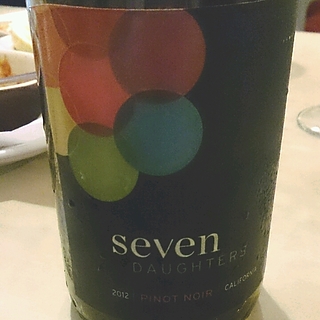 Seven Daughters California Pinot Noir(セブン・ドーターズ カリフォルニア ピノ・ノワール)