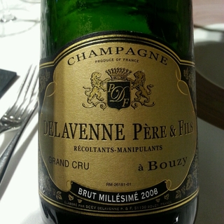 Delavenne Père & Fils Brut Millésime Grand Cru(ドラヴェンヌ ブリュット・ミレジメ)