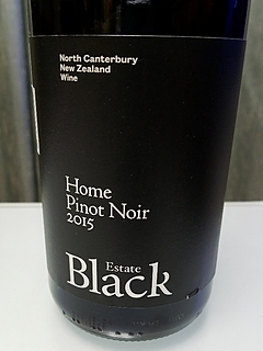 Black Estate Home Pinot Noir 2015