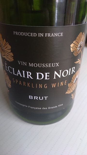 Éclair de Noir Sparkling Wine Brut