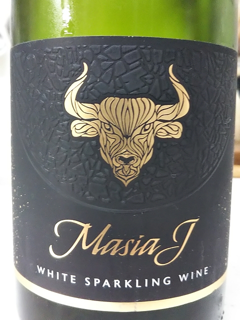 Masia J White Sparkling Wine Brut(マジア・ジェイ ホワイト・スパークリング・ワイン ブリュット)