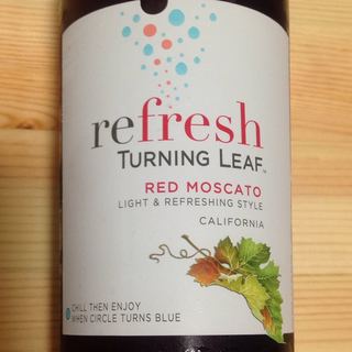 Turning Leaf Refresh Red Moscato