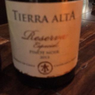 Tierra Alta Reserva Especial Pinot Noir(ティエラ・アルタ レゼルヴァ・エスペシャル ピノ・ノワール)