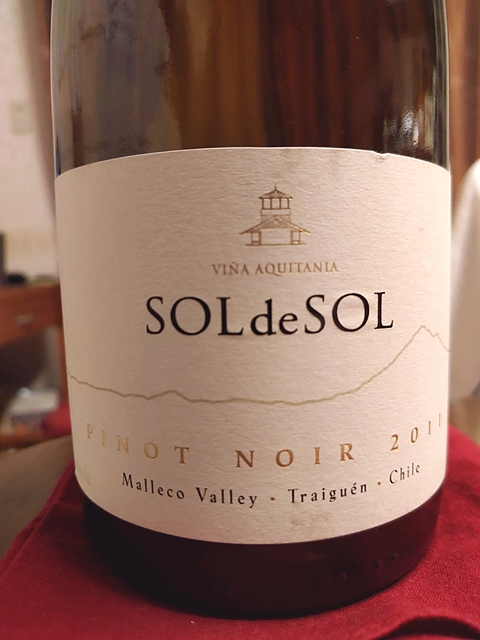 Aquitania Sol de Sol Pinot Noir(アキタニア ソル・デ・ソル ピノ・ノワール)