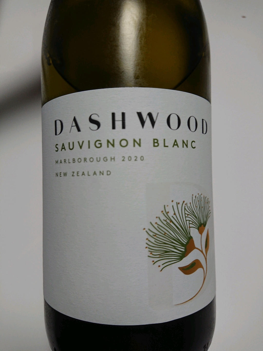 Dashwood Sauvignon Blanc(ダッシュウッド ソーヴィニヨン・ブラン) Vinica 無料のワインアプリ