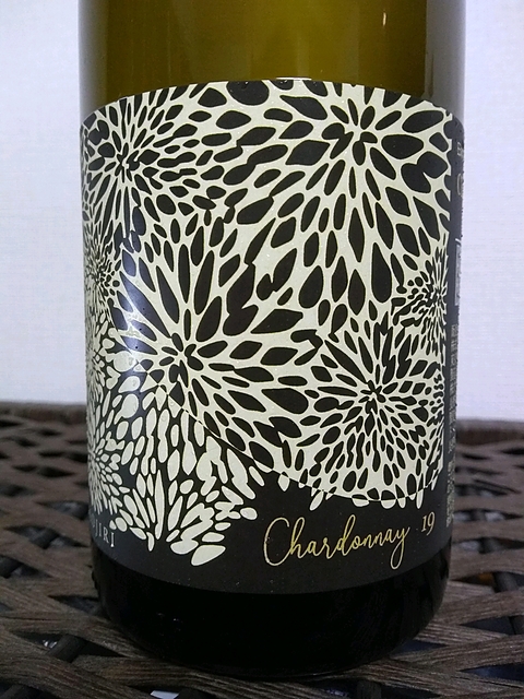 111VINEYARD Chardonnay 19