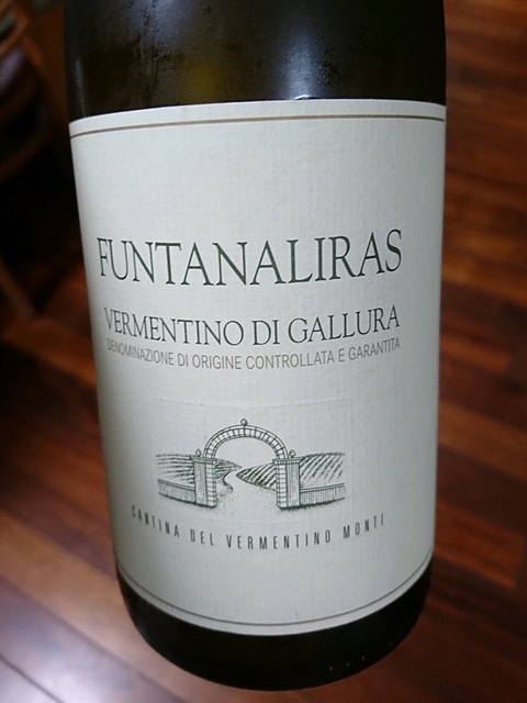 Cantina del Vermentino Funtanaliras Vermentino di Gallura(カンティーナ・デル・ヴェルメンティーノ フンタナリラス ヴェルメンティーノ・ディ・ガッルーラ)