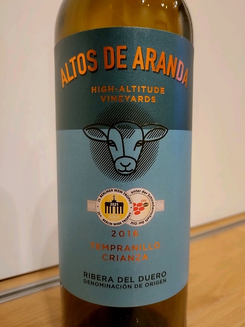 Altos de Aranda Tempranillo Crianza(アルトス・デ・アランダ テンプラニーリョ クリアンサ)