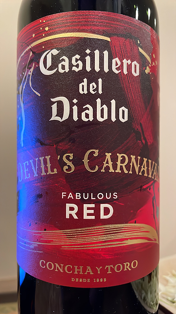 Casillero del Diablo Devil's Carnaval Fabulous Red(カッシェロ・デル・ディアブロ デビルズ・カルナバル ファビュラス・レッド)
