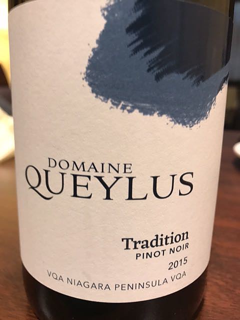 Dom. Queylus Signature Pinot Noir