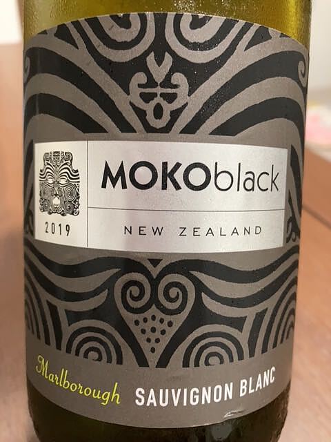 Moko Black Sauvignon Blanc