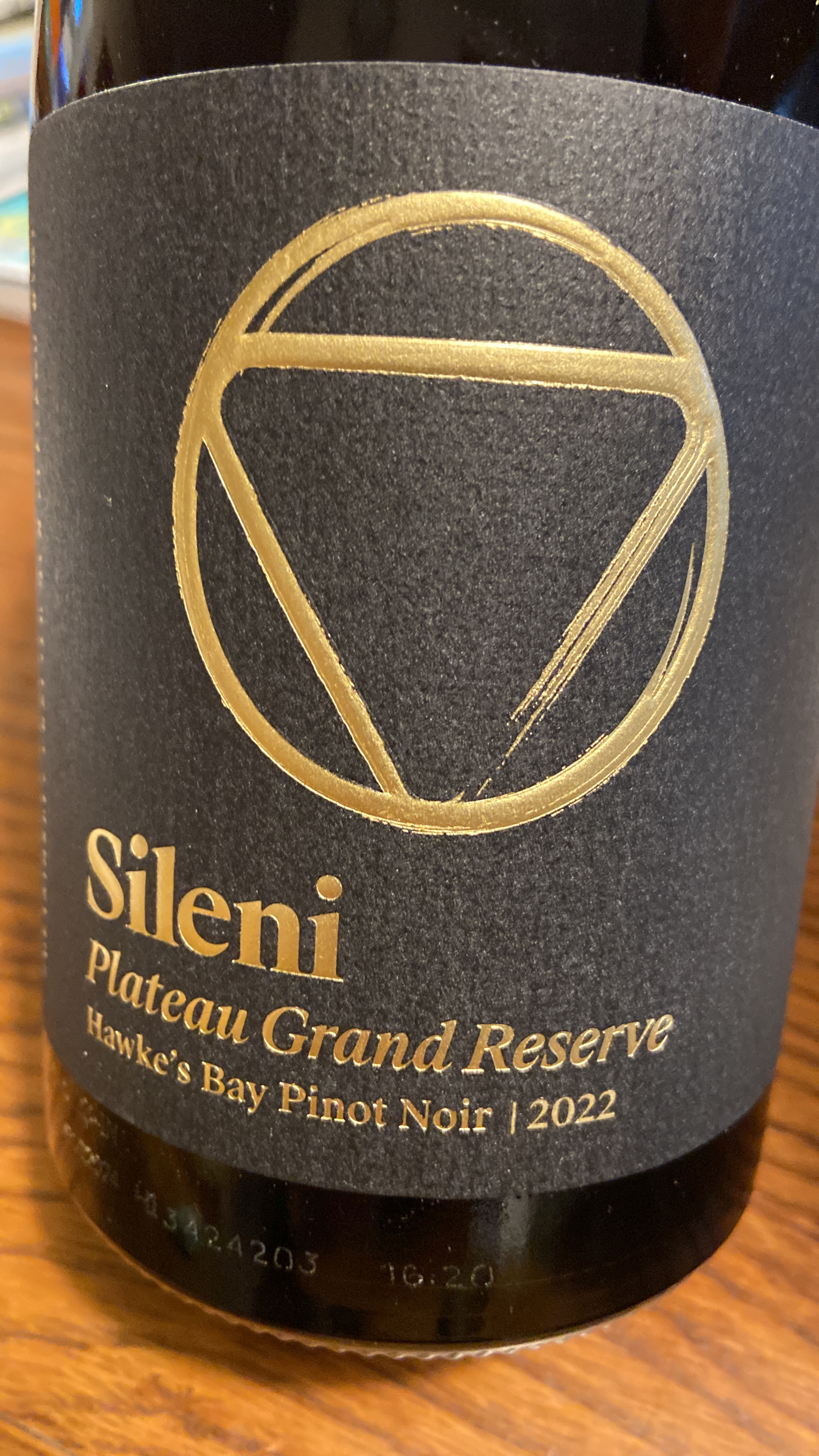 Sileni Plateau Grand Reserve Pinot Noir(シレーニ プラトー