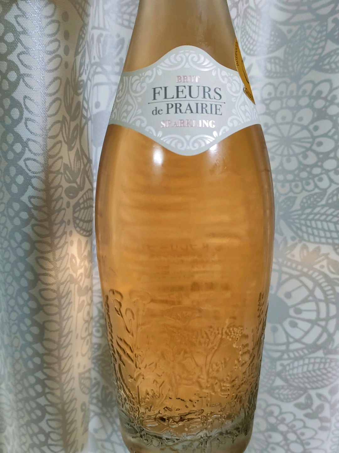 Fleurs de Prairie Sparkling Rosé Brut(フルール・ド・プレリー Vinica 無料のワインアプリ