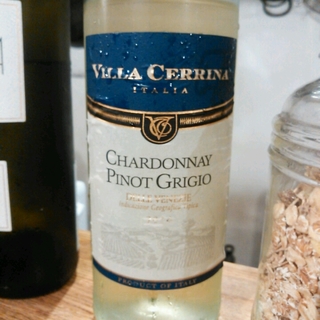 Villa Cerrina Chardonnay Pinot Grigio(ヴィッラ・チェッリーナ シャルドネ ピノ・グリージョ)