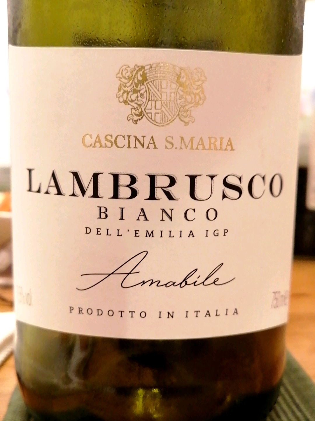 Cascina S. Maria Lambrusco dell'Emilia Bianco | Vinica 無料
