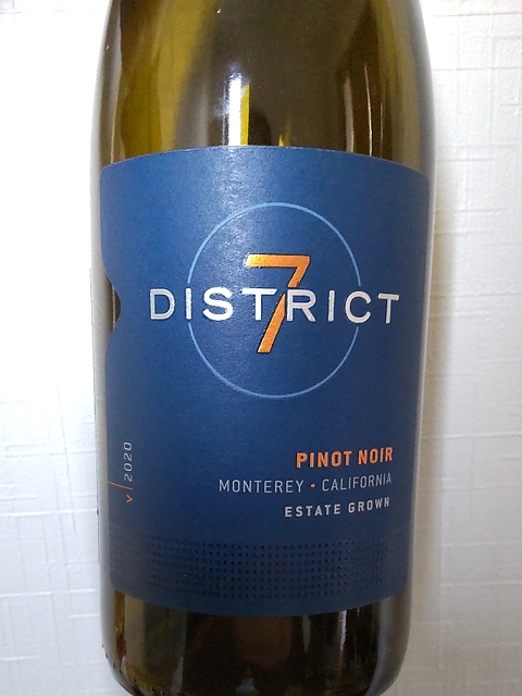 District 7 Pinot Noir(ディストリクト・セブン ピノ・ノワール)