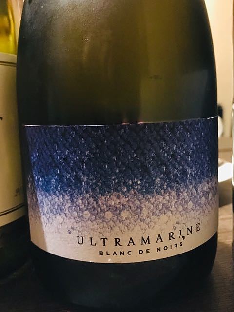 Ultramarine Sparkling Blanc de Noirs(ウルトラマリン スパークリング ブラン・ド・ノワール)