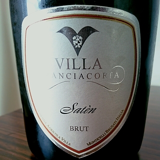 Villa Franciacorta Satèn(ヴィッラ フランチャコルタ サテン)