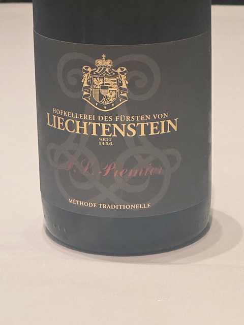 Hofkellerei des Fürsten von Liechtenstein F.L. Premier Brut(リヒテンシュタイン)