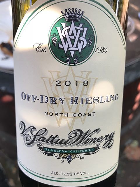 V. Sattui Winery Off Dry Riesling(ヴィ・サトゥーイ・ワイナリー オフ・ドライ・リースリング)