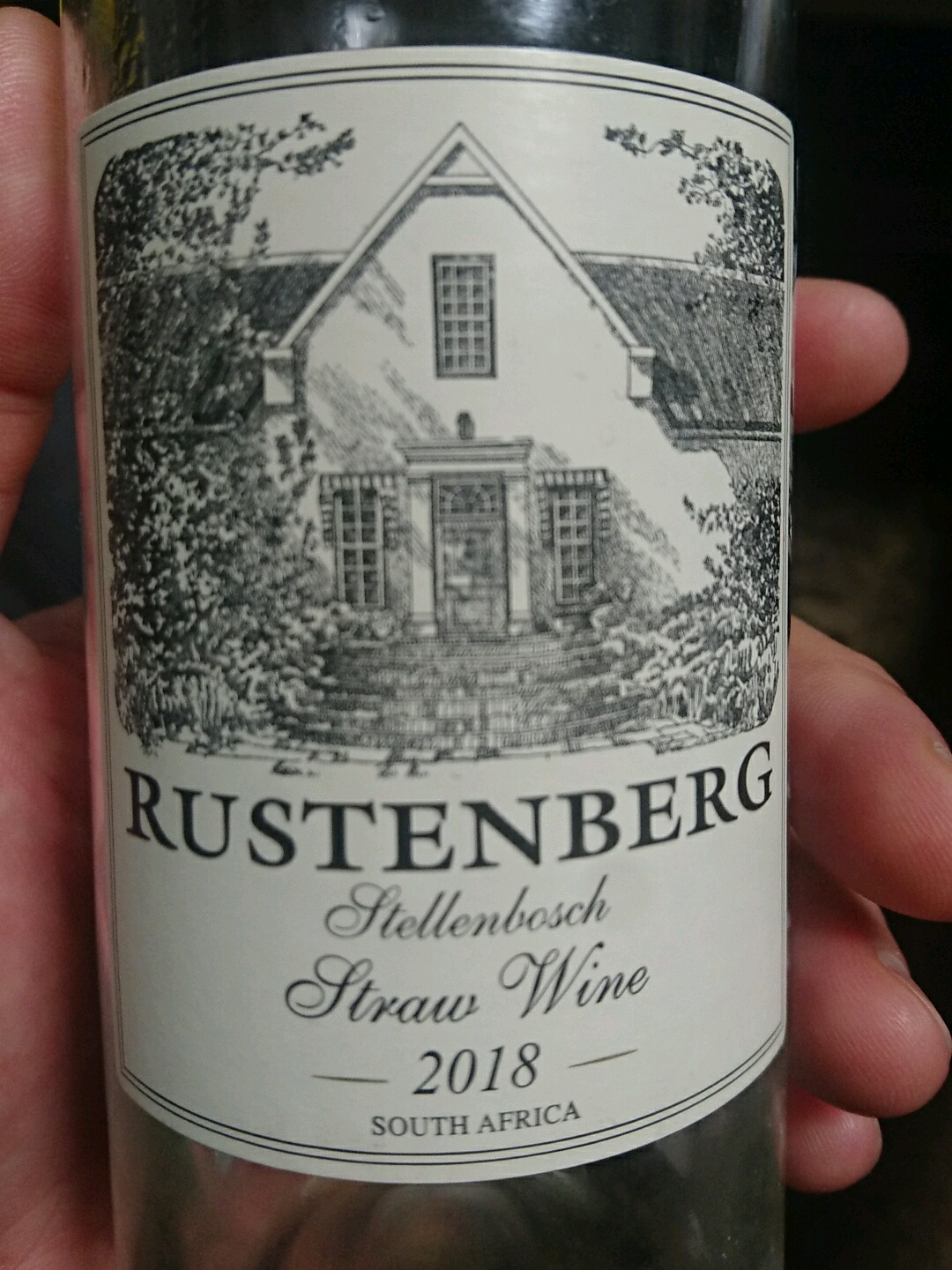 Rustenberg Straw Wine(ラステンバーグ ストロー・ワイン) Vinica 無料のワインアプリ
