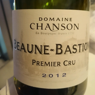 Dom. Chanson Beaune 1er Cru Bastion Blanc(ドメーヌ・シャンソン ボーヌ プルミエ・クリュ バスティオン ブラン)