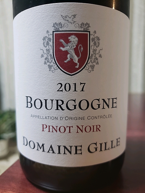 Dom. Gille Bourgogne Pinot Noir(ドメーヌ・ジル ブルゴーニュ ピノ・ノワール)