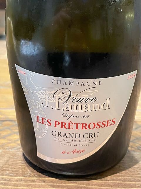 Veuve J. Lanaud Cuvée des Prêtrosses