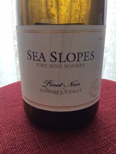 Fort Ross Sea Slopes Pinot Noir