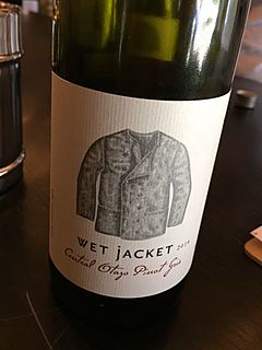 Wet Jacket Pinot Gris