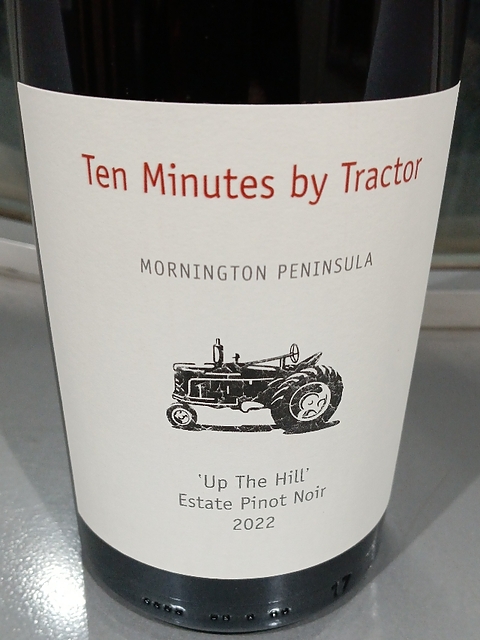 Ten Minutes by Tractor Up the Hill Estate Pinot Noir(テン・ミニッツ・バイ・トラクター アップ・ザ・ヒル エステート ピノ・ノワール)