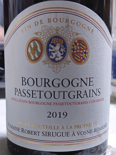 Dom. Robert Sirugue Bourgogne Passetoutgrain Rouge(ドメーヌ・ロベール・シリュグ ブルゴーニュ・パストゥグラン ルージュ)