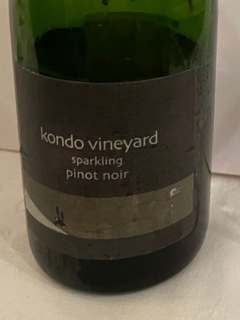 Kondo Vineyard Sparkling Pinot Noir lot | Vinica 無料の