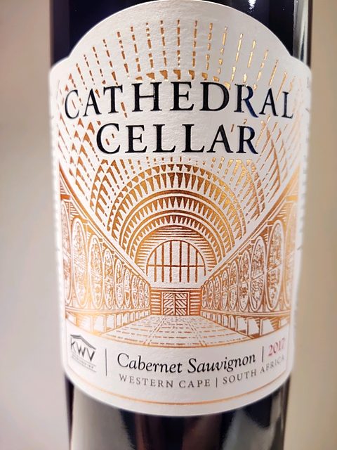 KWV Cathedral Cellar Cabernet Sauvignon(ケイ・ダブリュー・ヴィ カセドラル・セラー カベルネ・ソーヴィニヨン)