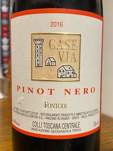 Fontodi Case Via Pinot Nero(フォントディ カーセ・ ヴィア ピノ・ネーロ)