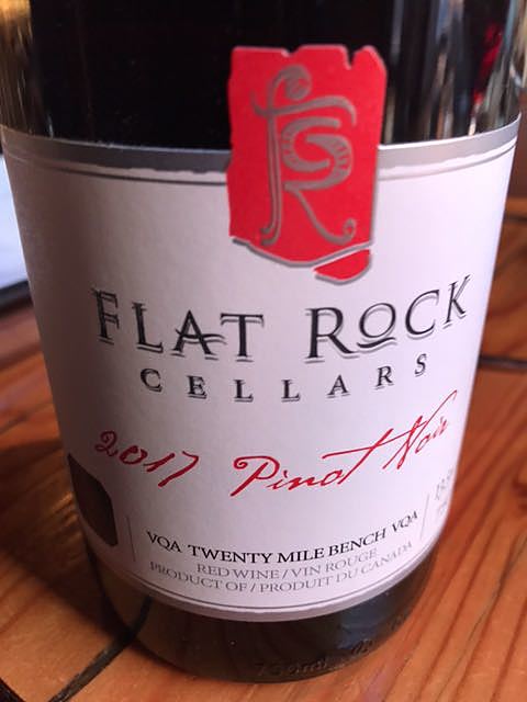 Flat Rock Cellars 2017 Pinot Noir(フラット・ロック・セラーズ ピノ・ノワール)