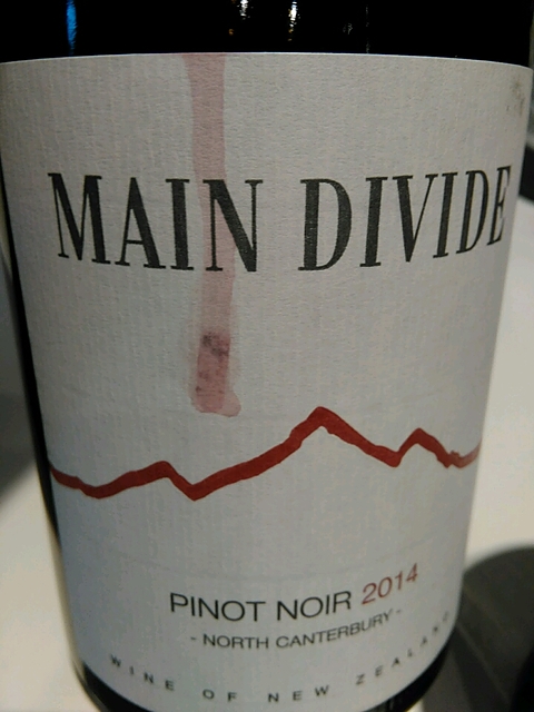 Main Divide Pinot Noir (North Canterbury)(メイン・ディヴァイド ピノ・ノワール)