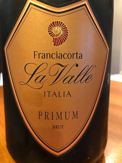 La Valle Franciacorta Primum(ラ・ヴァッレ フランチャコルタ プリミウム)