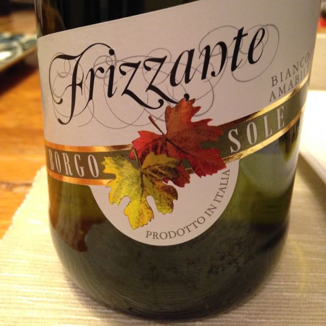 Sole Frizzante Bianco Amabile(ボルゴ・ソーレ フリッツァンテ Vinica 無料のワインアプリ